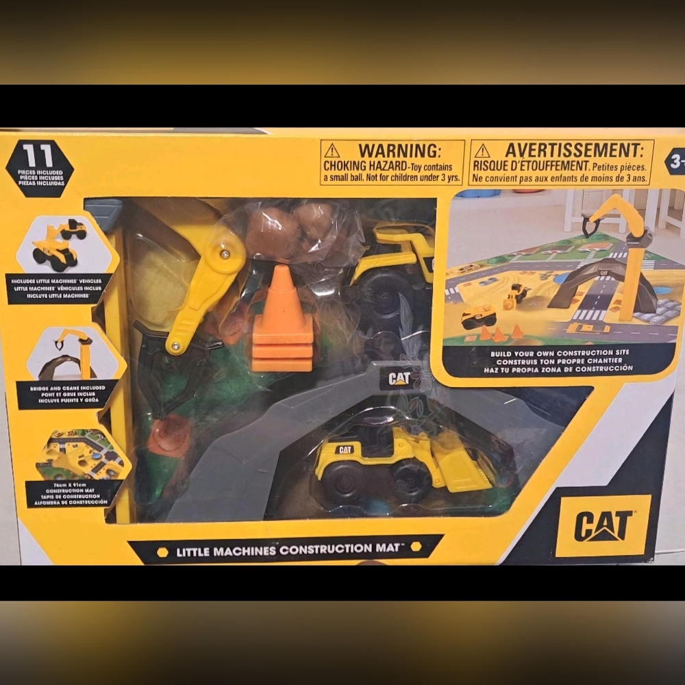 Brand New CAT Little Machines Construction Mat Toy Set - Yellow